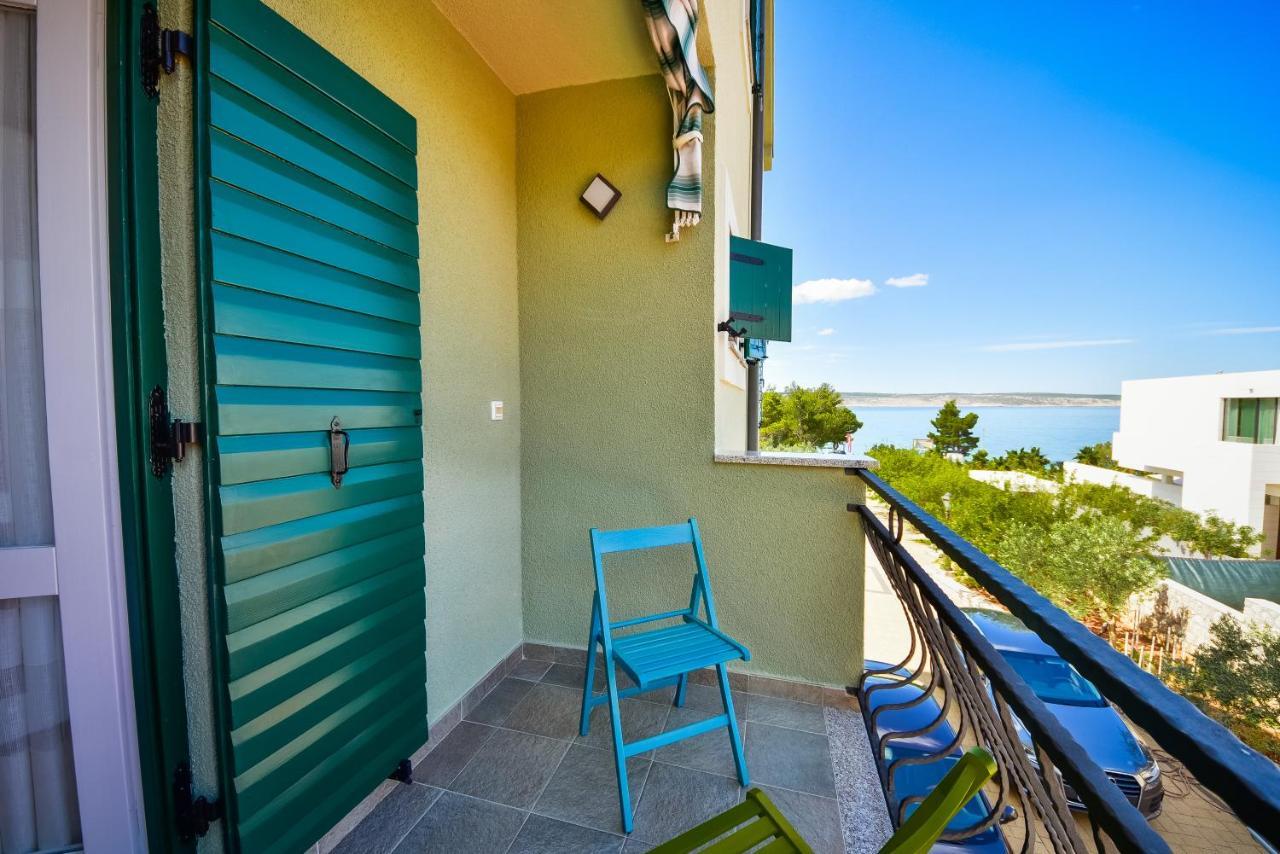 Appartamento In Olive Garden Starigrad Paklenica Esterno foto